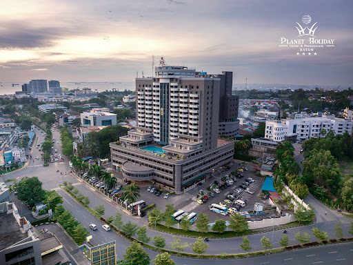 Planet Holiday Hotel & Residence