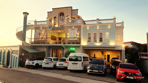Bayleaf Guest House Syariah Batu