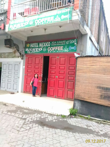 Hotel Mexico, Resto, Coffee Roasting Berastagi