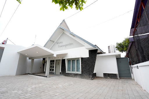 Nawangwulan Guest House