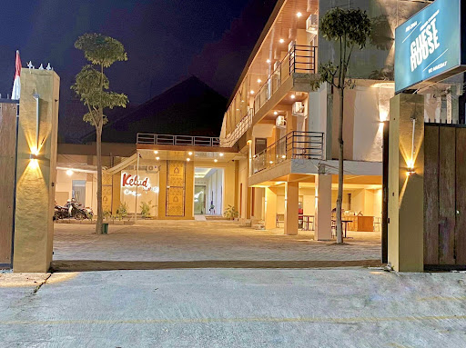 Al-Kiswah Syariah Guest House Blitar – Hotel Syariah, Tenang, Nyaman & Bersih Dekat Alun-Alun, Stasiun & tempat Wisata