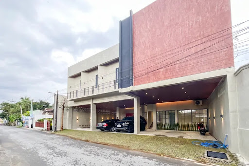 Urbanview Tigatuju Living Blitar