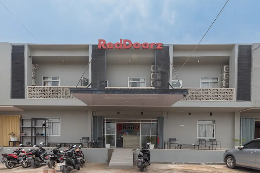 RedDoorz near Exit Toll Sirkuit Sentul