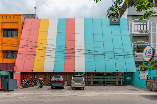Sans Hotel Finest Medan