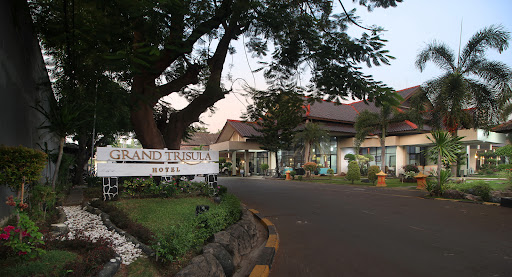 Grand Trisula Hotel