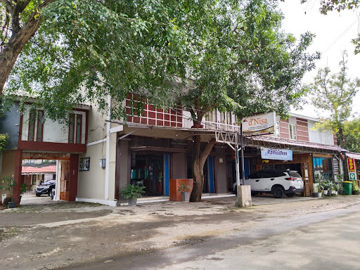 d'Nisa Guest House