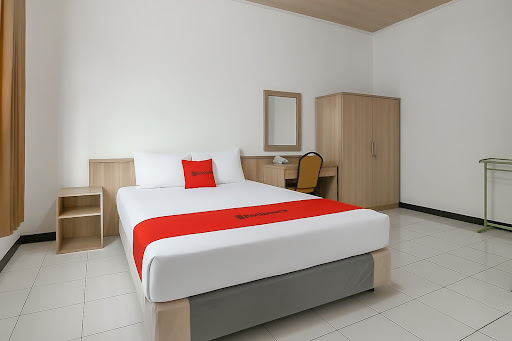 RedDoorz @ Hotel Mewah PLTU Indramayu