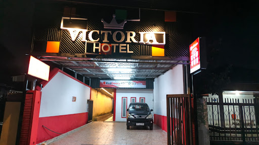 RedDoorz @ Victoria Hotel near Stasiun Blitar