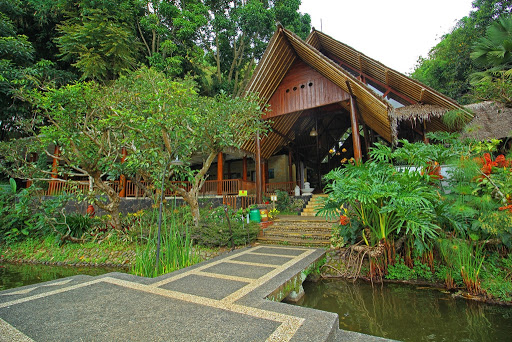 Kampung Sampireun Resort & Spa