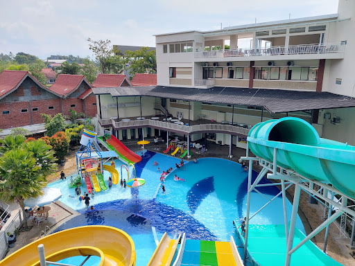 HOTEL TIRTA KENCANA