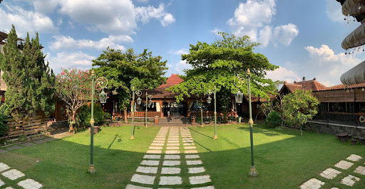 OYO 1347 Joglo Garut Cottage