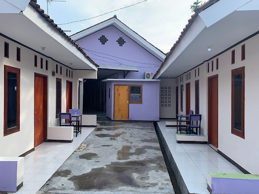 Ungu Homestay Karawang