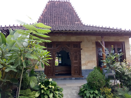 Amankene Hotel