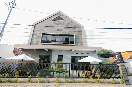 B Syariah Guest House - URBAN VIEW