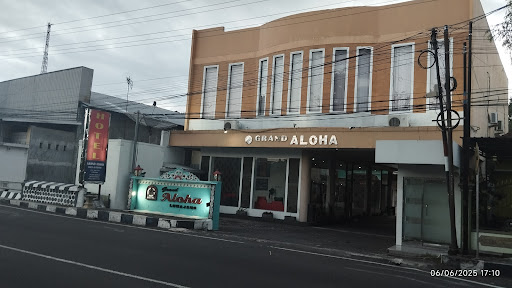 Hotel Grand Aloha