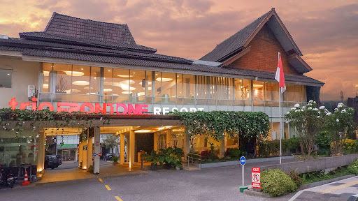 Trio Front One Resort Magelang