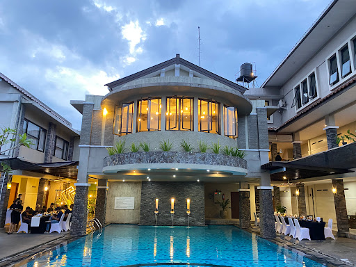 Hotel Sriti