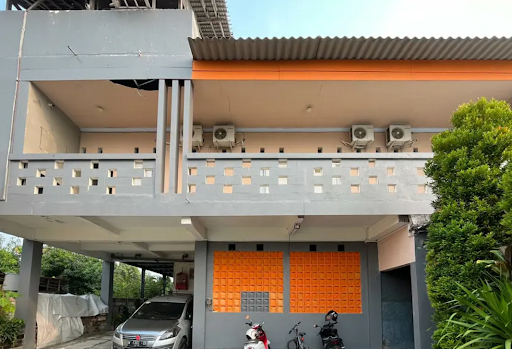 RedDoorz Syariah near Exit Tol Nganjuk