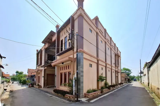 RedDoorz Syariah Near Exit Toll Pekalongan 2