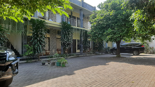 Bromo 22 Homestay Syariah near Terminal Bayuangga Probolinggo Mitra RedDoorz