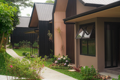 THE EMIRIO HOTEL & CABIN
