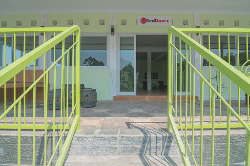 RedDoorz Syariah near Museum Wisma Karya Subang