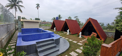 Villa Lumbung Resti