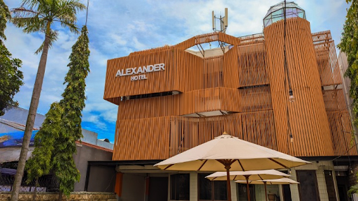 Alexander Hotel