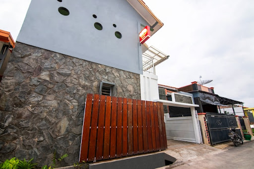 Super OYO 2808 D'residence Syariah