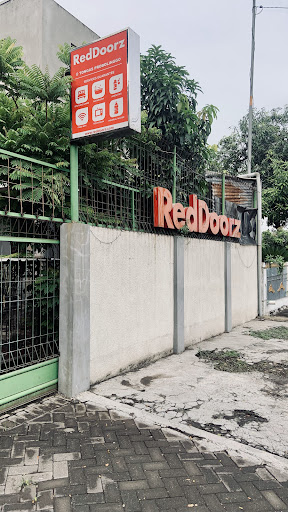 RedDoorz @ Tongas Probolinggo