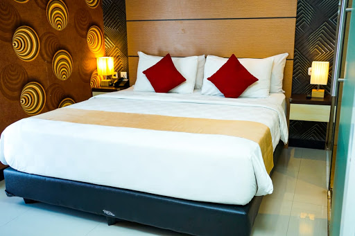 JLE'S Hotel