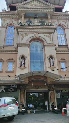 Grand Venetian Hotel