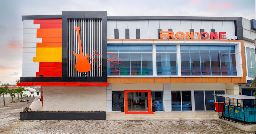 Hotel Front One Budget Muntilan