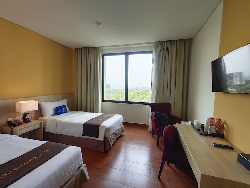 Padjadjaran Suite Resort & Convention Hotel