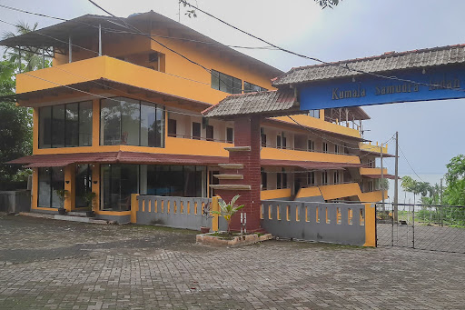 RedDoorz @ Hotel Kumala Pelabuhanratu