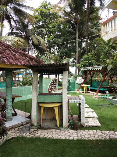 Batu Alam Family Bungalows & Apartement Rental
