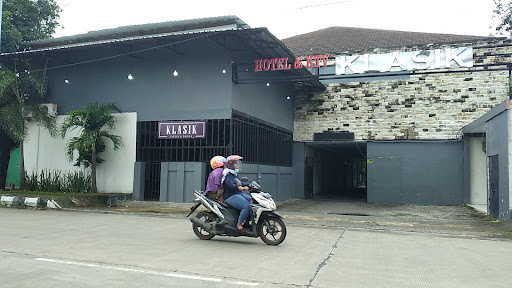 Hotel and KTV Klasik