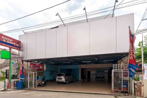 Reddoorz Syariah Cinire Depok