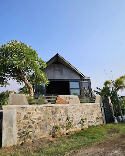 EJ House