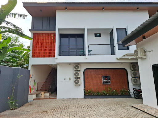 Urbanview Terra Hotel Syariah Near Stasiun Sragen