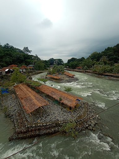 Ustin Nagoya bukit lawang