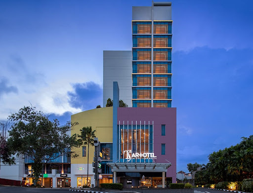 ARTOTEL TS Suites Surabaya