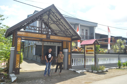 TUTUP