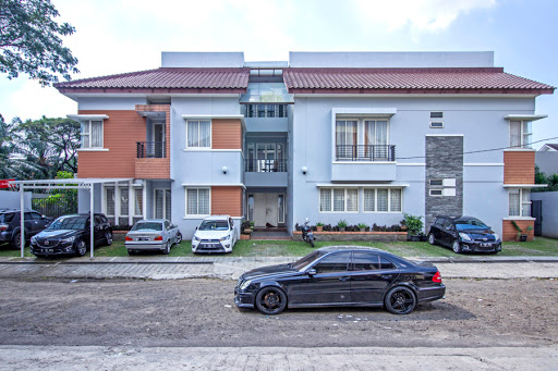 RedDoorz Plus near Siloam Karawaci