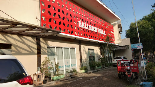 Hotel Bali Rich Villa Tuban