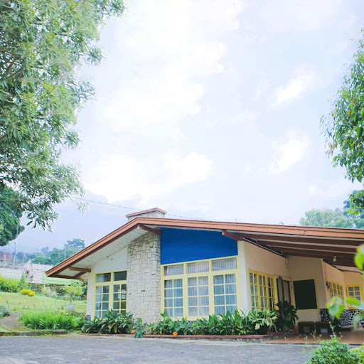 Rumah Engkong Villa & Studio Bandungan