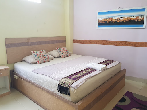 RedDoorz Syariah Near Lapangan Dwiwarna Barabai