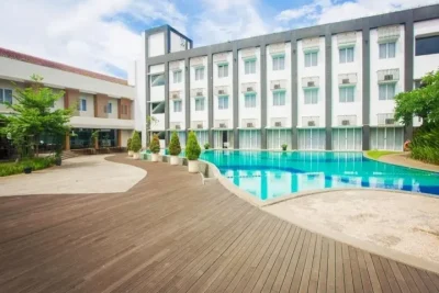 hotel terbaik di kabupaten karawang