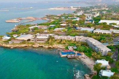 hotel terbaik di kabupaten lamongan untuk penginapan nyaman