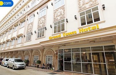 hotel terbaik di maros
